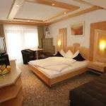 Alphotel Garni Salner 4* Ισγκλ