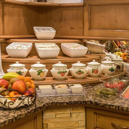 ホテル Alphotel Garni Salner 4*