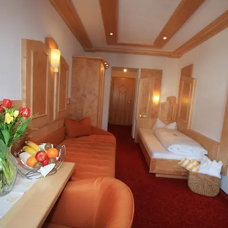 Alphotel Garni Salner Ischgl