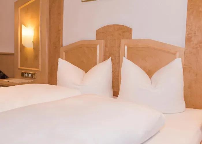 Alphotel Garni Salner 4* Ischgl